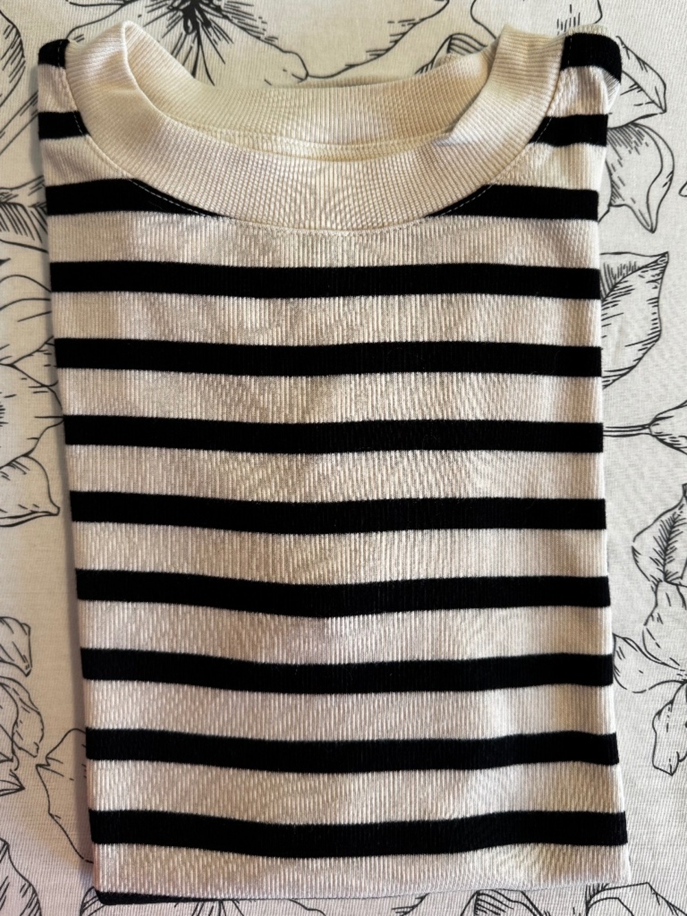 New! Rib knit short sleeved tee, size M, black/cream striped from a new day - Picture 3 of 10